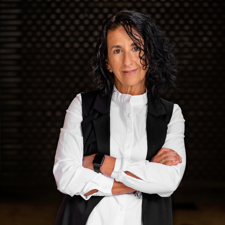 Christina Gerakiteys — Founder, Author, CEO | Powerful Blueprints